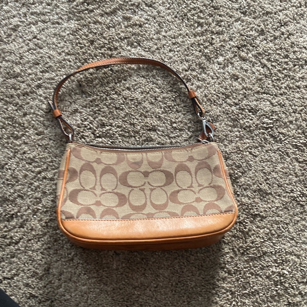 Small early 2000s coach purse